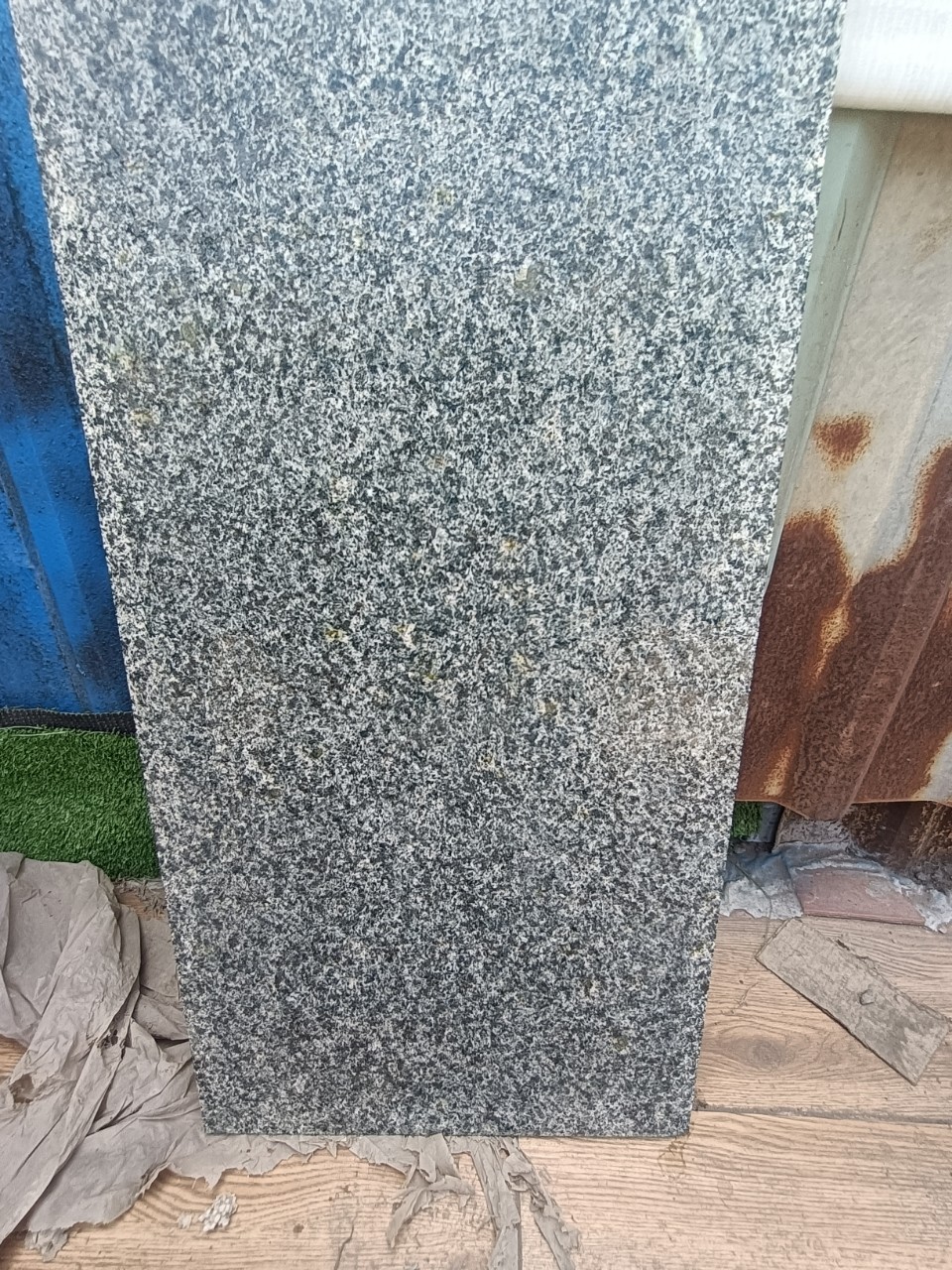 Đá granite bông xanh khò 30x60
